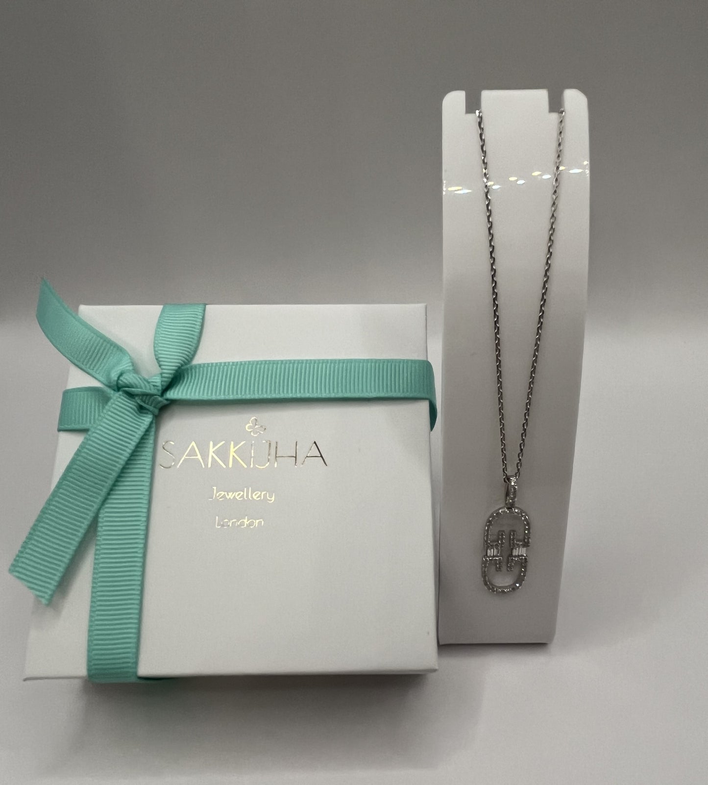 Diamond & Gold Mellifera Pendant Necklace
