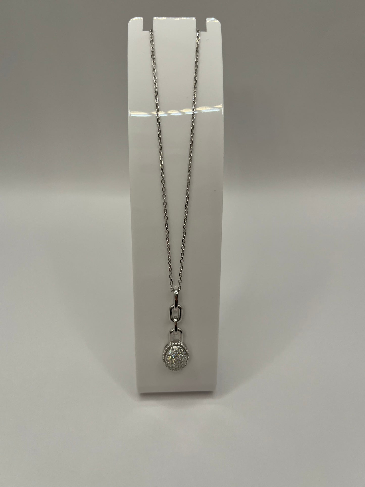 Oval Pave Diamond Link Pendant Necklace